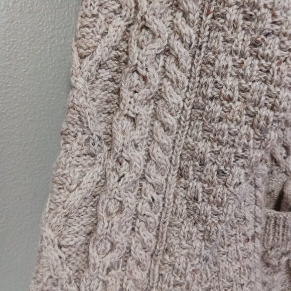 Carraig Donn Pure Wool Cable Knit Shawl Fisherman Sweater Toogle Cardigan XL - Picture 5 of 7